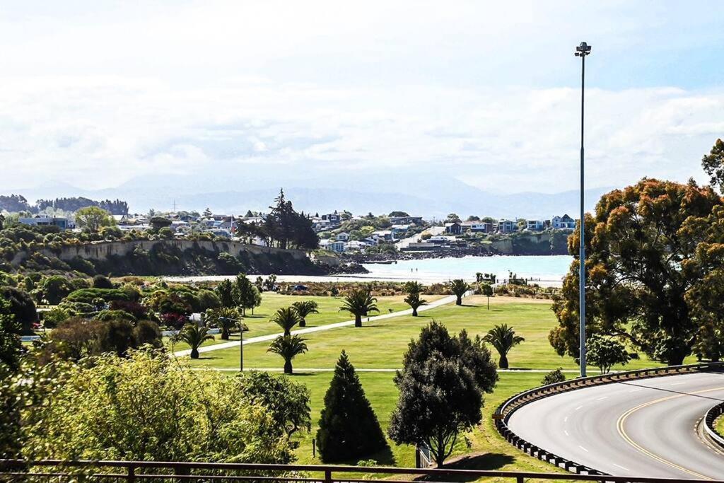 Location And Luxury In Timaru Apartment Exterior photo